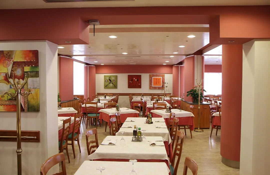 Hotel Ezzelino-1